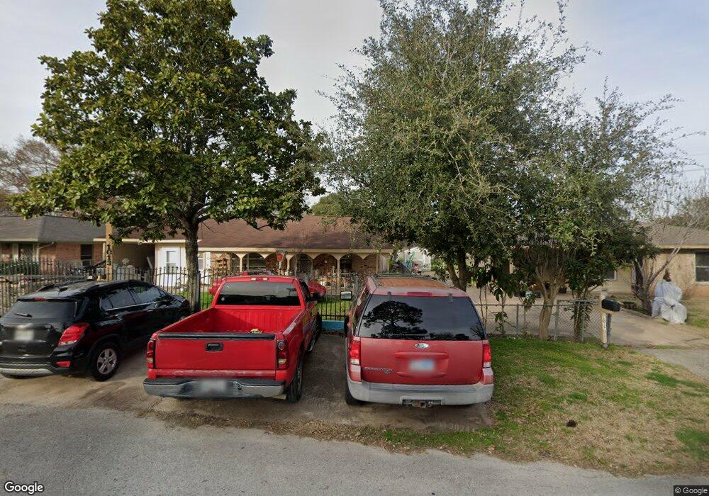 1017 Avenue D, Rosenberg, TX 77471 - photo 1