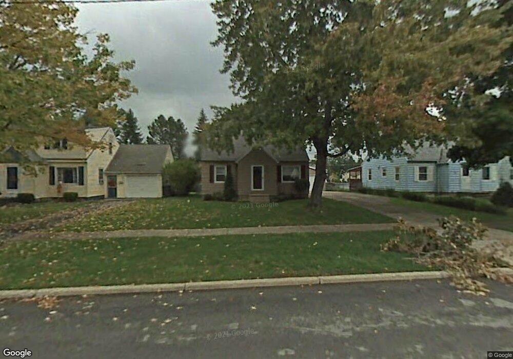 834 Pioneer Dr, North Tonawanda, NY 14120 - photo 1