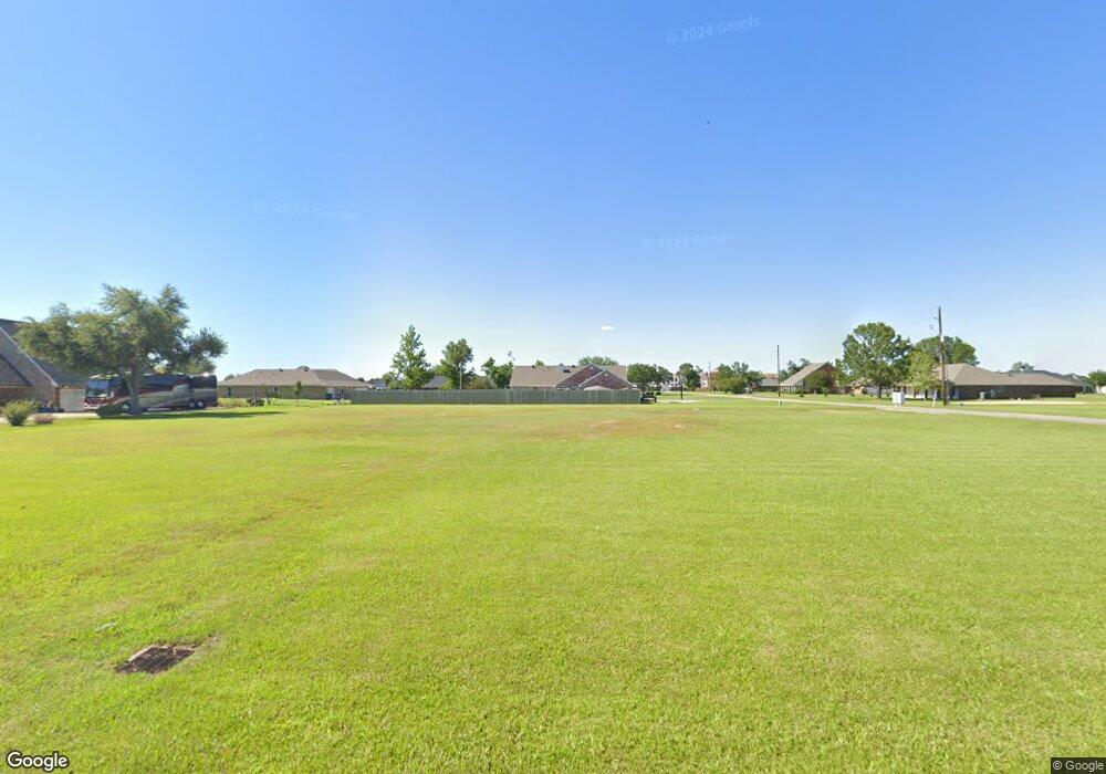 1706 S Crestview Dr, Lake Charles, LA 70605 - photo 1