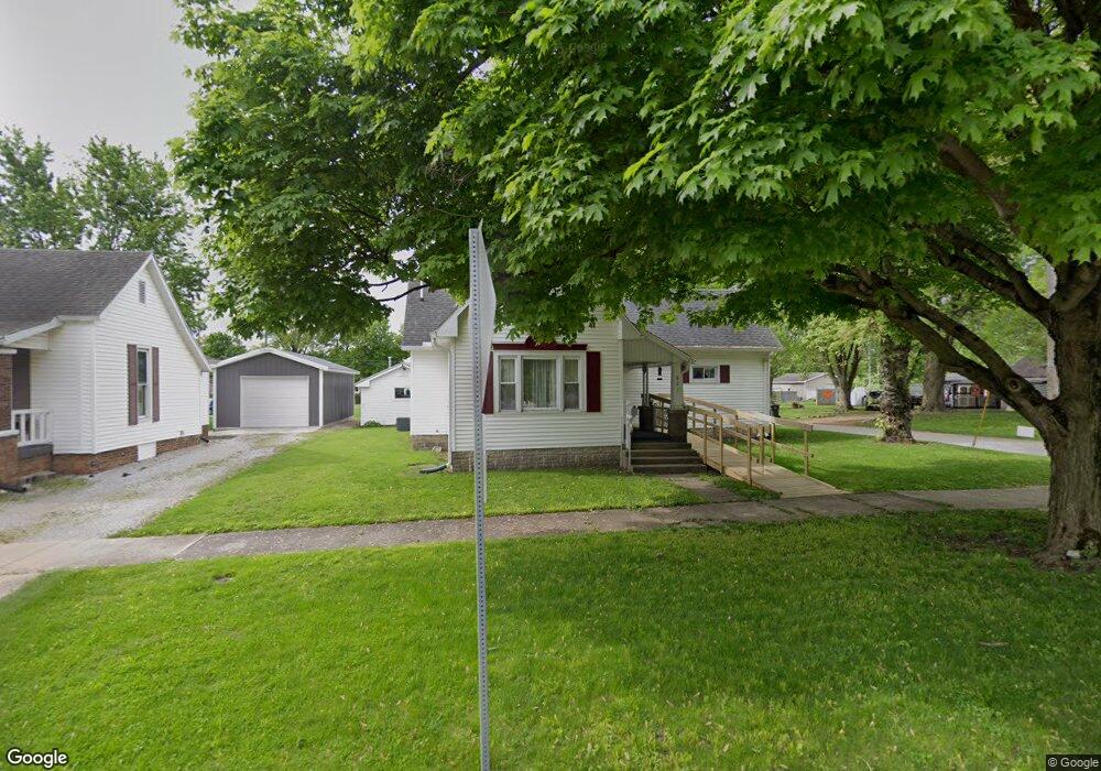 621 Marshall Ave, Mattoon, IL 61938 - photo 1