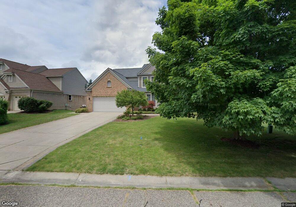 5674 Cherry Ln, West Bloomfield, MI 48324 - photo 1