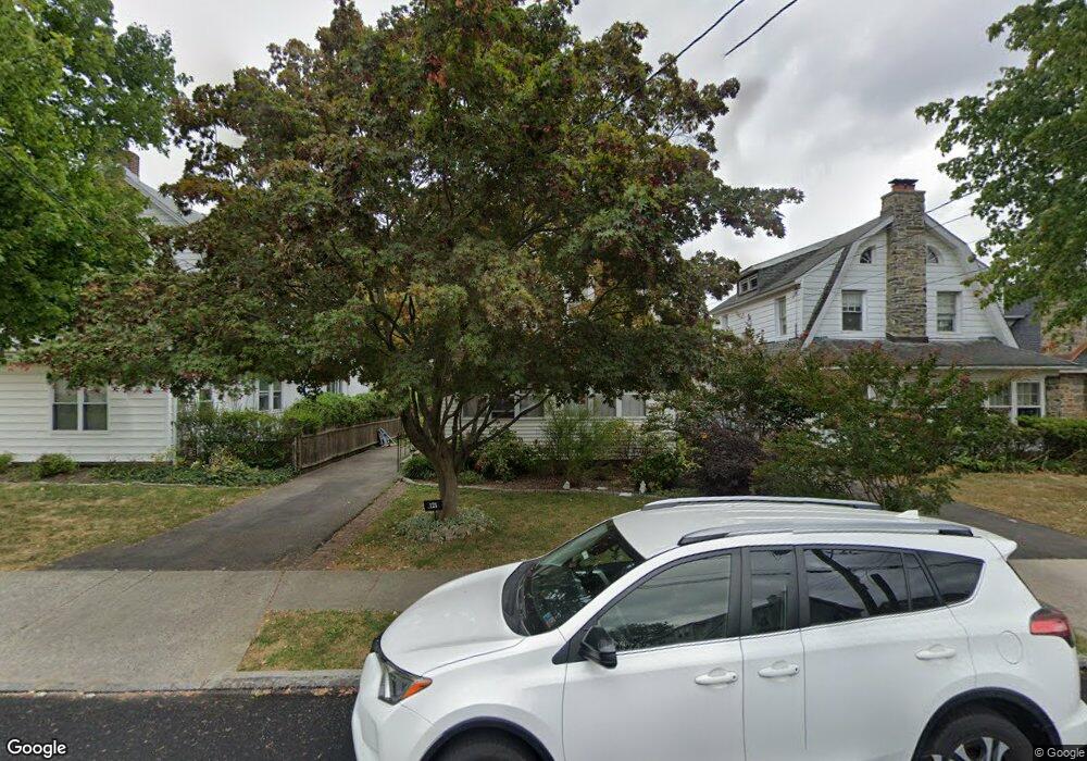 121 Sutton Rd, Ardmore, PA 19003 - photo 1