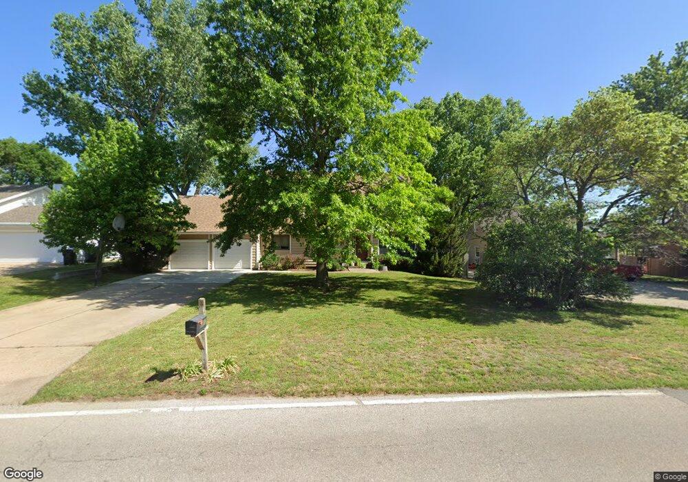 7120 SW 33rd St, Topeka, KS 66614 - photo 1
