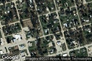 102 N Elm St, Windsor, IL 61957