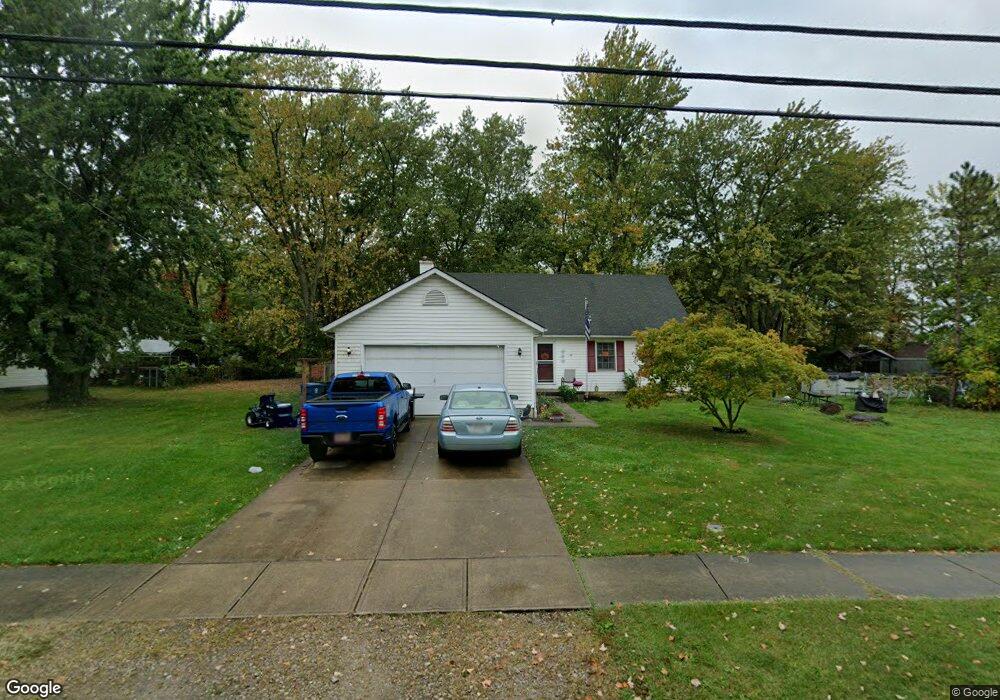 740 Sheffield Rd, Sheffield Lake, OH 44054 - photo 1