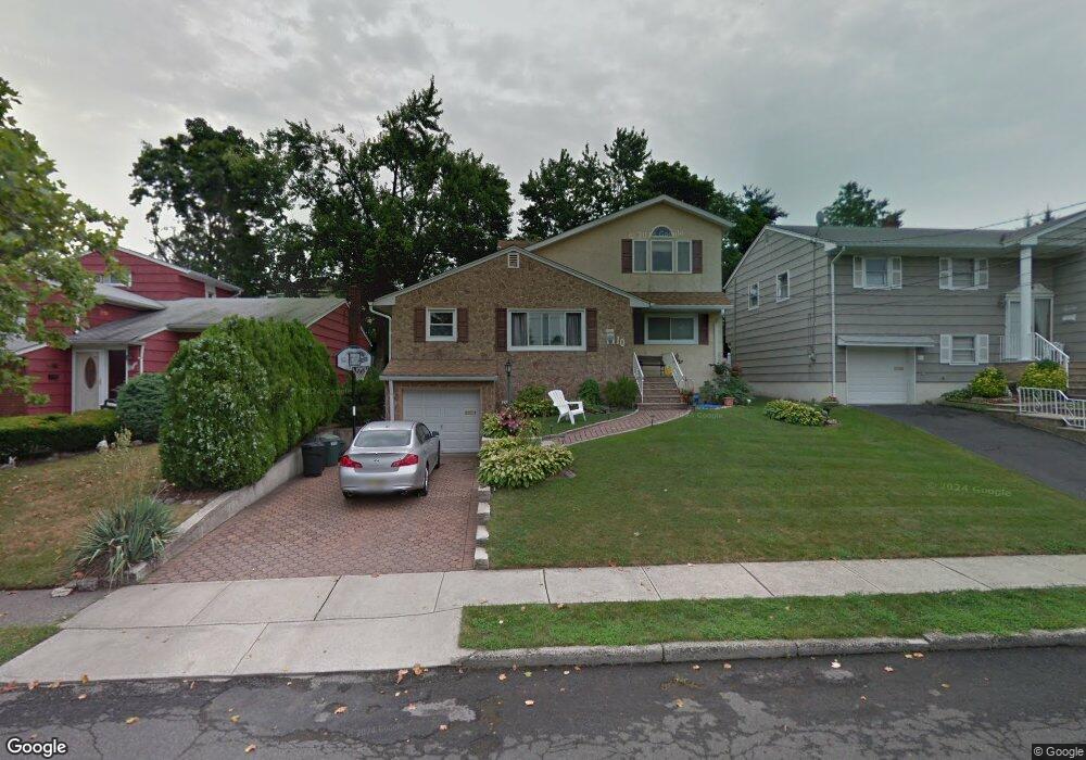 10 Veterans Ct, Wallington, NJ 07057 - photo 1