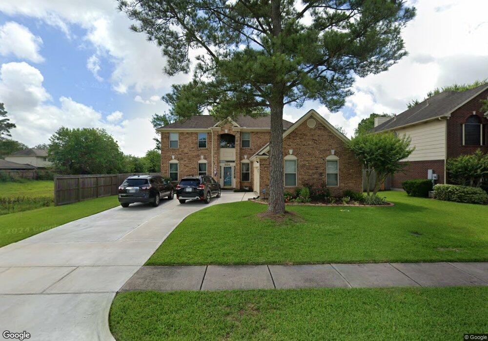 2101 N Mission Cir, Friendswood, TX 77546 - photo 1