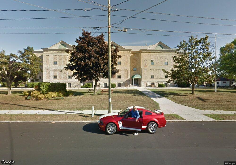 1010 Huron St unit 1010, Manitowoc, WI 54220 - photo 1