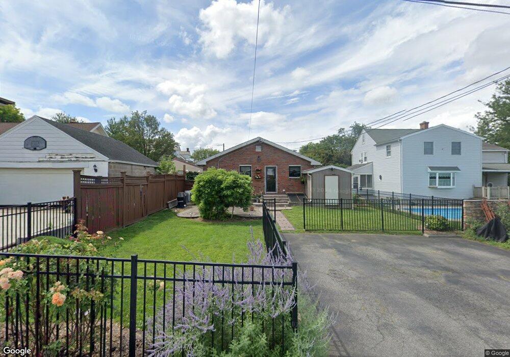 1514 Maple St, Bethlehem, PA 18017 - photo 1