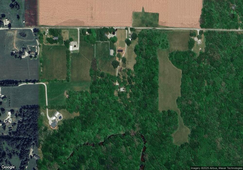 1525 N Mount Zion Rd, Jacksonville, IL 62650 - photo 1