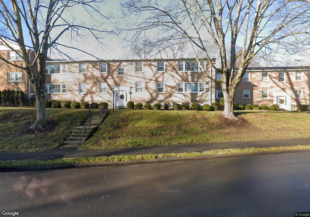 88 Heritage Hill Rd unit A, New Canaan, CT 06840 - photo 1