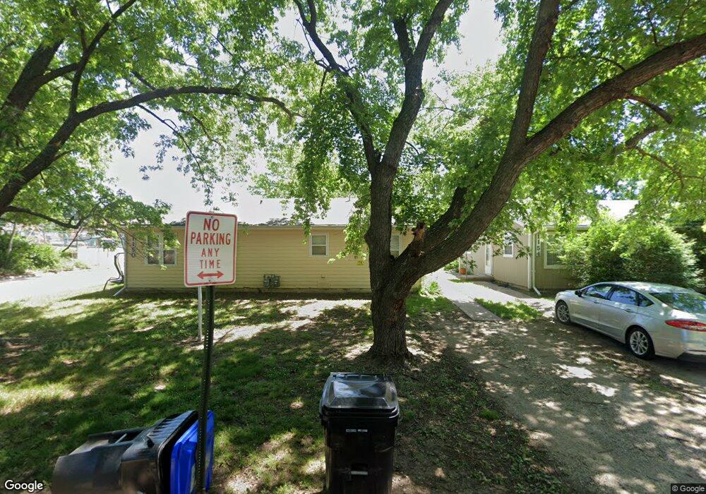 1152 SW Hillsdale St, Topeka, KS 66604 - photo 1