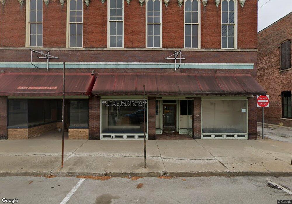 519 Broadway St, Lincoln, IL 62656 - photo 1