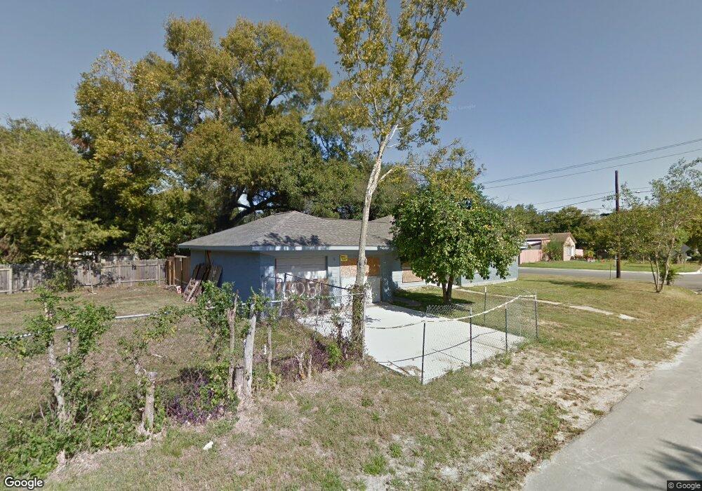 7603 Greendows St, Houston, TX 77087 - photo 1