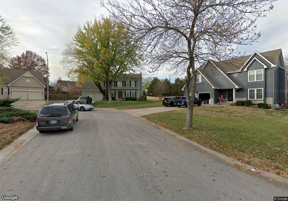 5214 Anderson St, Shawnee, KS 66226 - photo 1