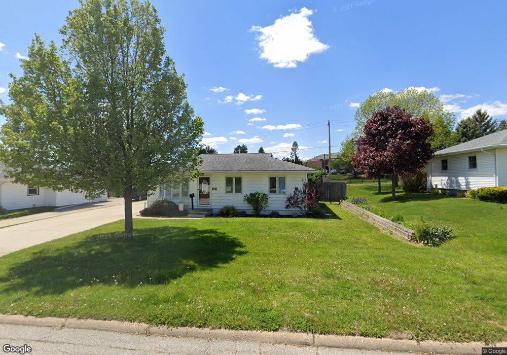 1038 Scott Ave, Waterloo, IA 50701 - photo 1