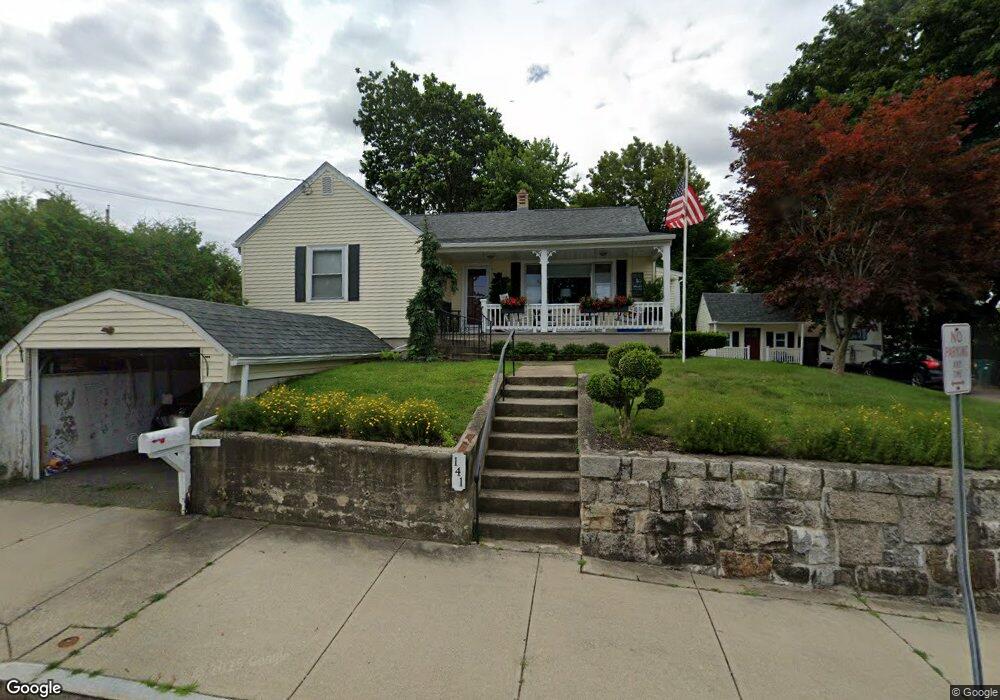 141 Aylsworth Ave, Woonsocket, RI 02895 - photo 1