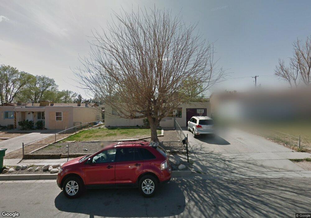 3809 Highland View Dr, Farmington, NM 87402 - photo 1