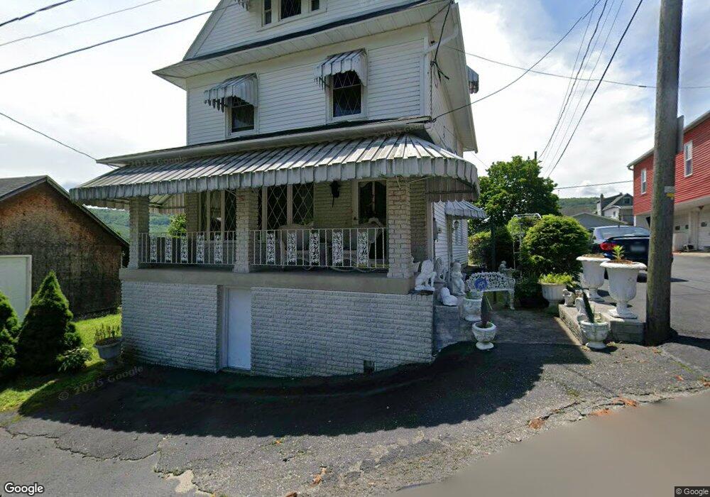 15 W Union St, Tamaqua, PA 18252 - photo 1