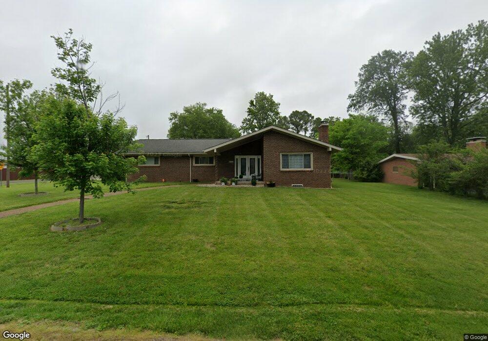 401 E Temple St, Freeburg, IL 62243 - photo 1