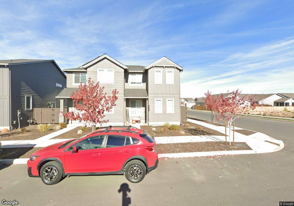 2511 NW Spruce Cone Ln, Redmond, OR 97756 - photo 1