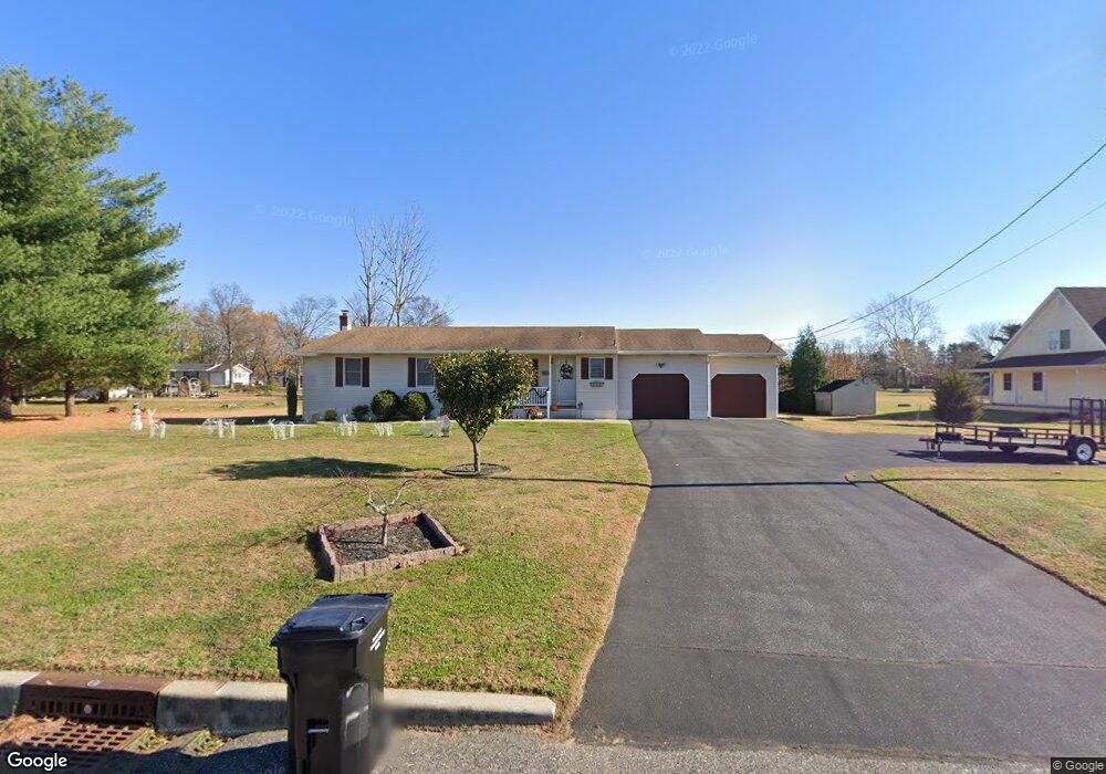 13 Pointers Auburn Rd, Swedesboro, NJ 08085 - photo 1