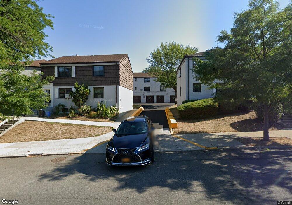 13629 68th Dr unit B, Flushing, NY 11367 - photo 1