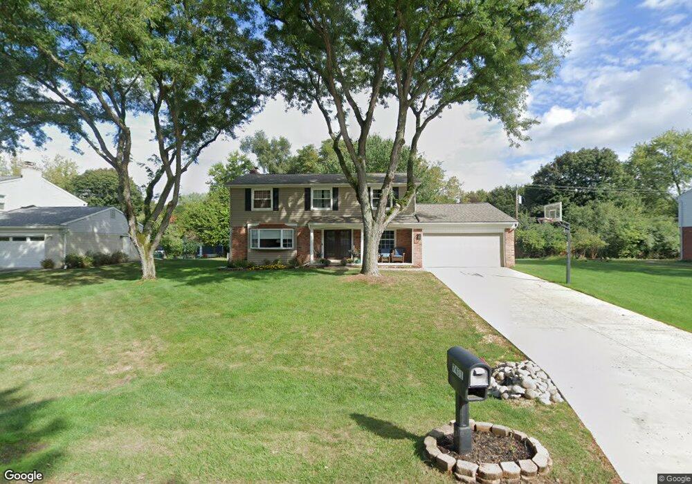 7431 Cathedral Dr, Bloomfield Hills, MI 48301 - photo 1