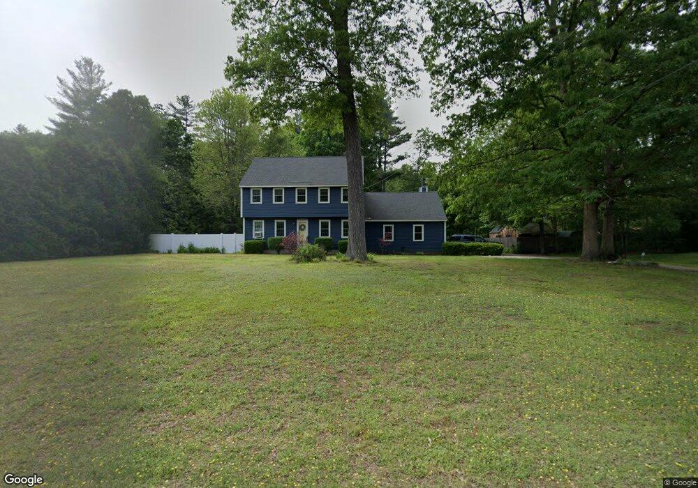 5 Evergreen Cir, Litchfield, NH 03052 - photo 1