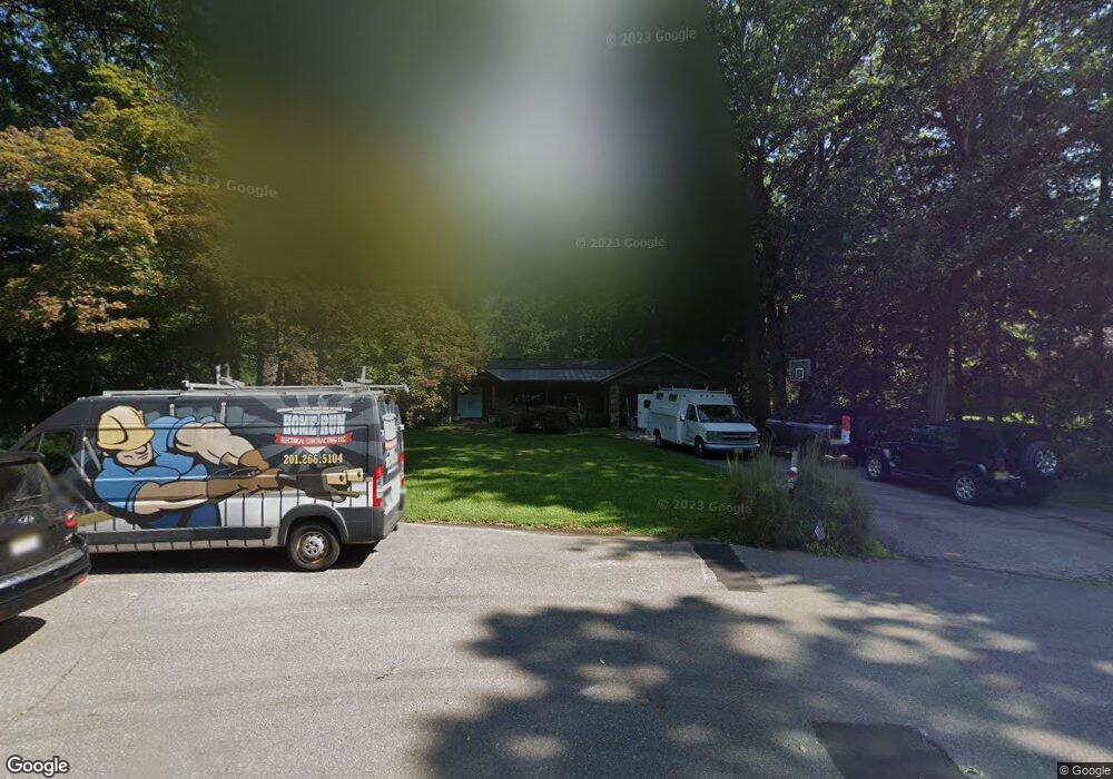 569 Covington Place, Franklin Lakes, NJ 07417 - photo 1