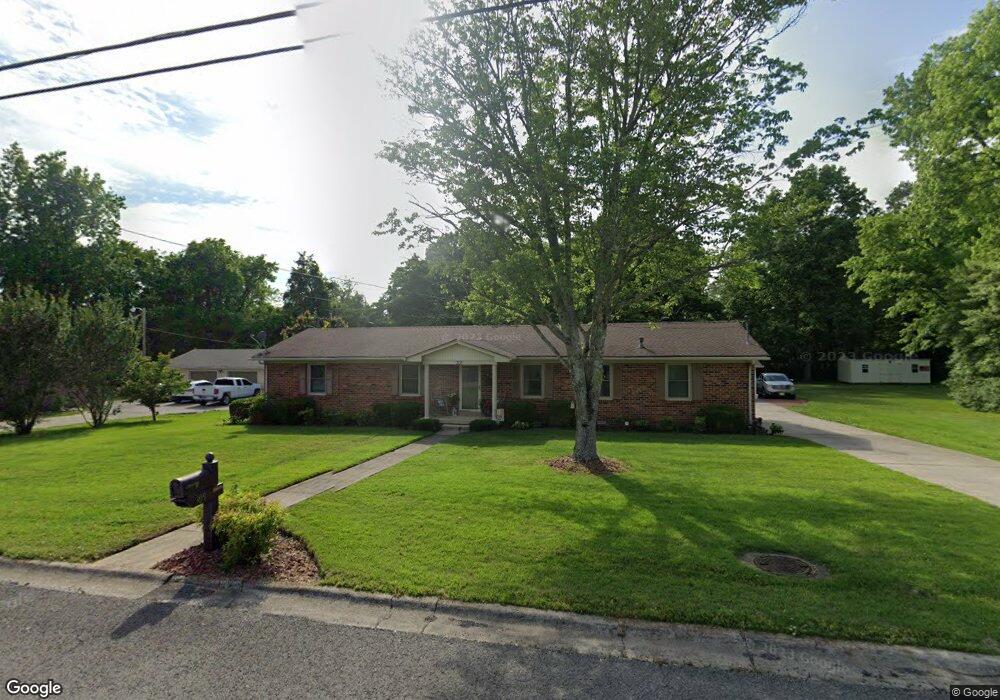 305 Sun Cir, Shelbyville, TN 37160 - photo 1