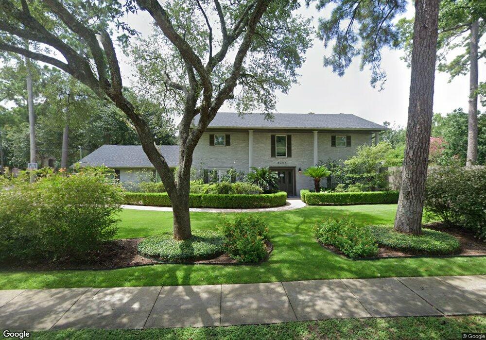 8201 Westview Dr, Houston, TX 77055 - photo 1