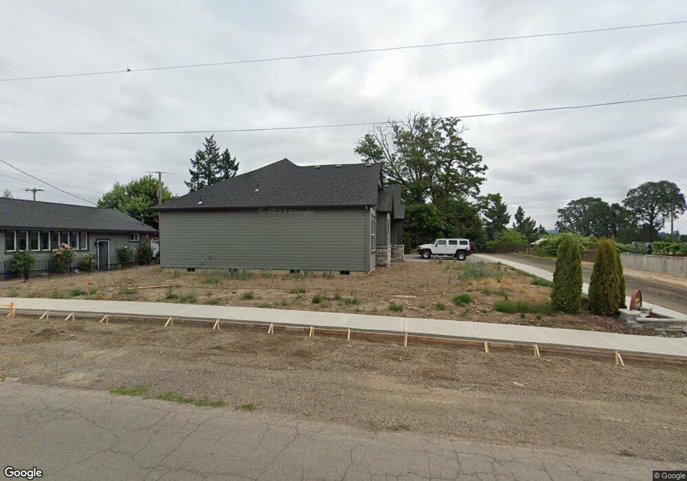 208 N 4th St, Carlton, OR 97111 - photo 1