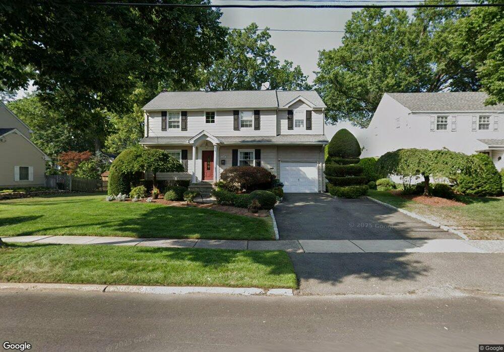 146 Kensington Rd, River Edge, NJ 07661 - photo 1