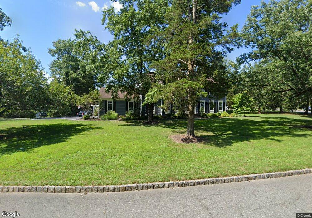 112 Berkeley Cir, Basking Ridge, NJ 07920 - photo 1