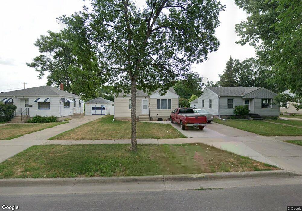 1721 3rd St N, Fargo, ND 58102 - photo 1