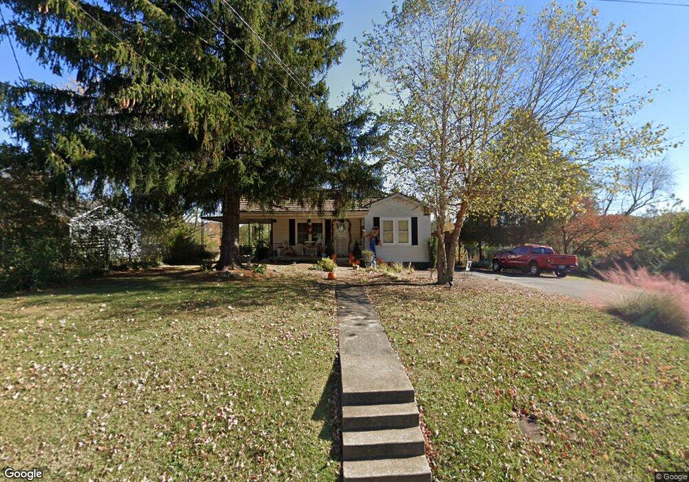 2010 E Unaka Ave, Johnson City, TN 37601 - photo 1