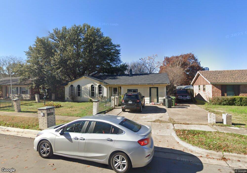 5513 Finian Ln, North Richland Hills, TX 76180 - photo 1