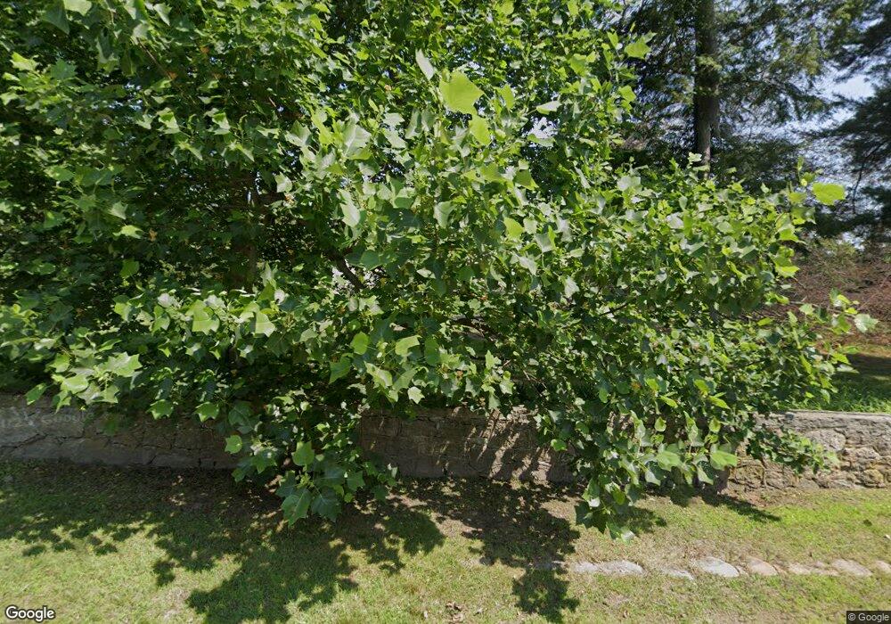 571 Main St, Wakefield, RI 02879 - photo 1