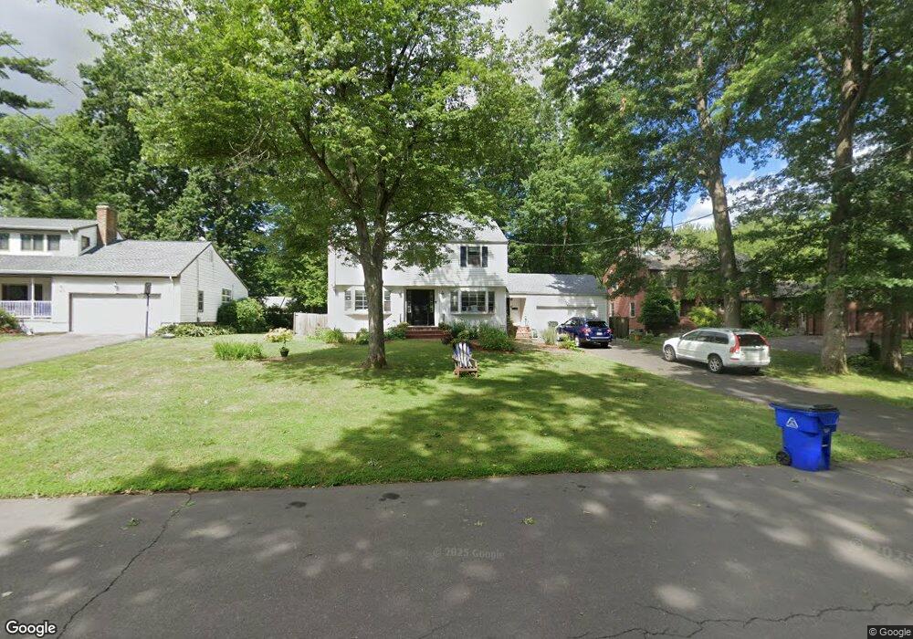 255 King Philip Dr, West Hartford, CT 06117 - photo 1