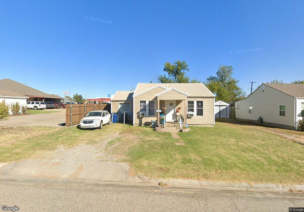 422 W Rosa St, Shawnee, OK 74804 - photo 1