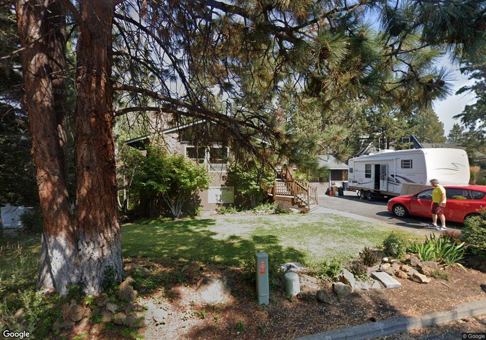 1426 NE Seward Ave, Bend, OR 97701 - photo 1