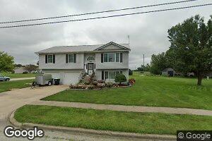 702 S View St, Oreana, IL 62554