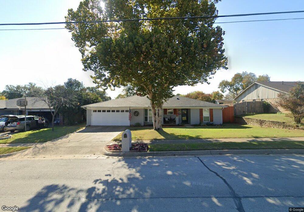 1636 Schumac Ln, Bedford, TX 76022 - photo 1