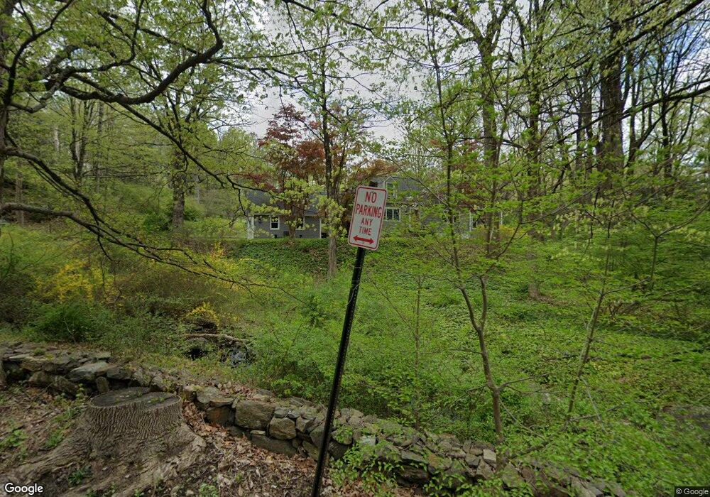 1050 Quaker Bridge Rd E, Croton On Hudson, NY 10520 - photo 1