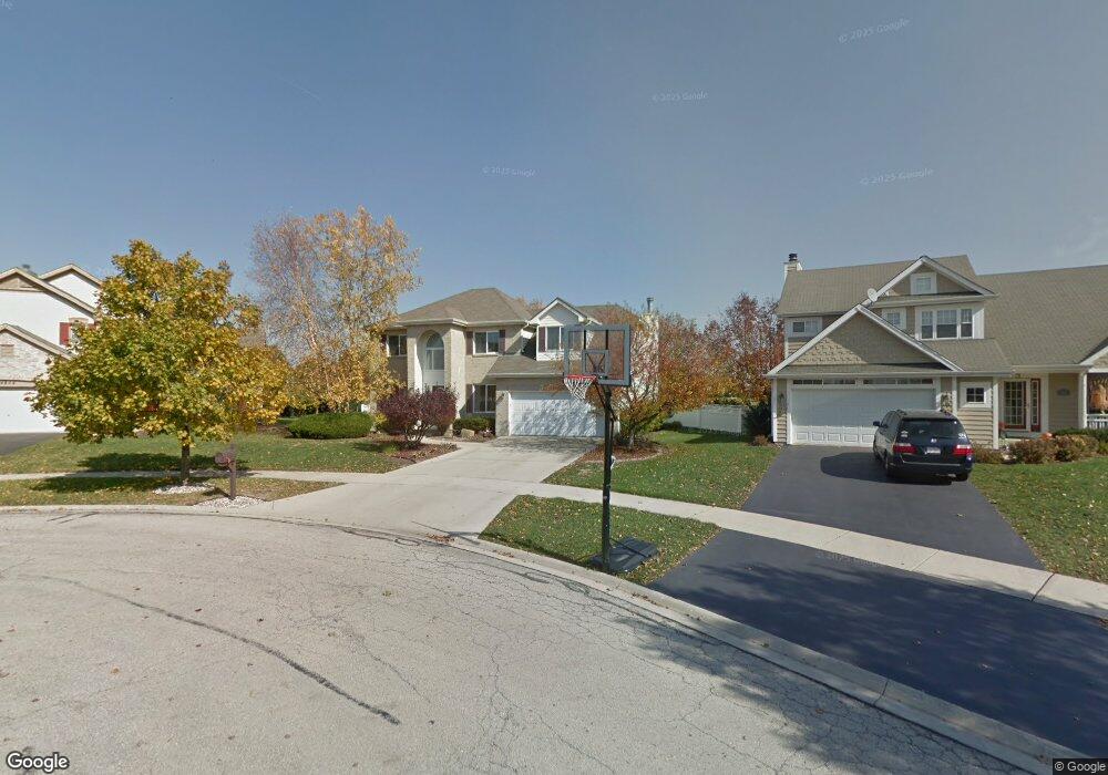 4808 Daggets Ct, Naperville, IL 60564 - photo 1