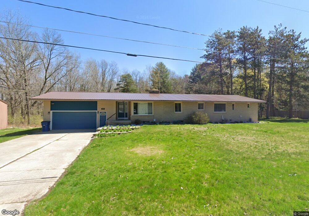 1514 Glen Rd, Midland, MI 48640 - photo 1