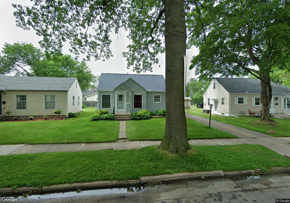 1802 Chandler St SW, Cedar Rapids, IA 52404 - photo 1