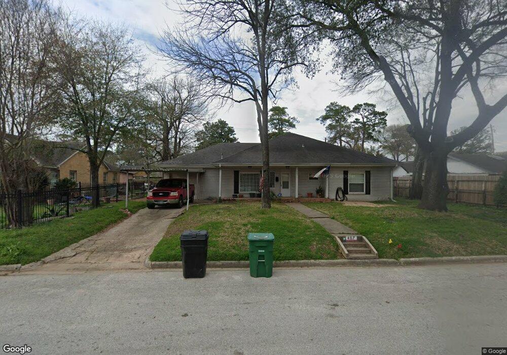 407 Avenue of Oaks St, Houston, TX 77009 - photo 1