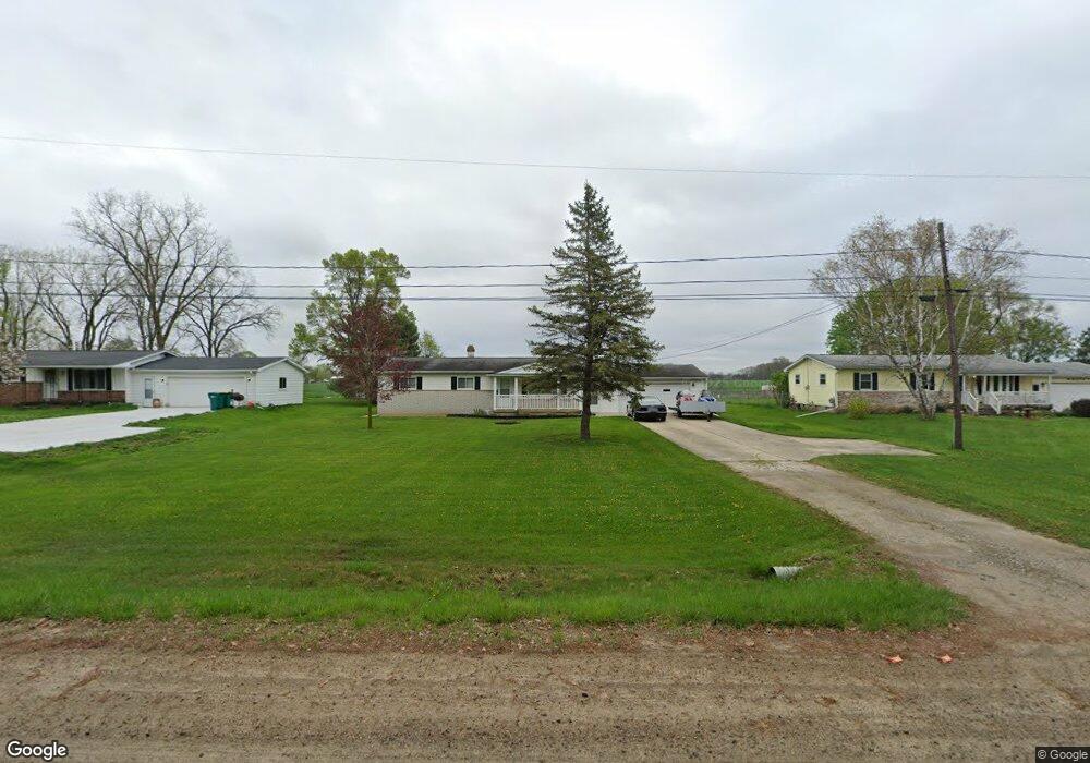 8069 van Vleet Rd, Gaines, MI 48436 - photo 1